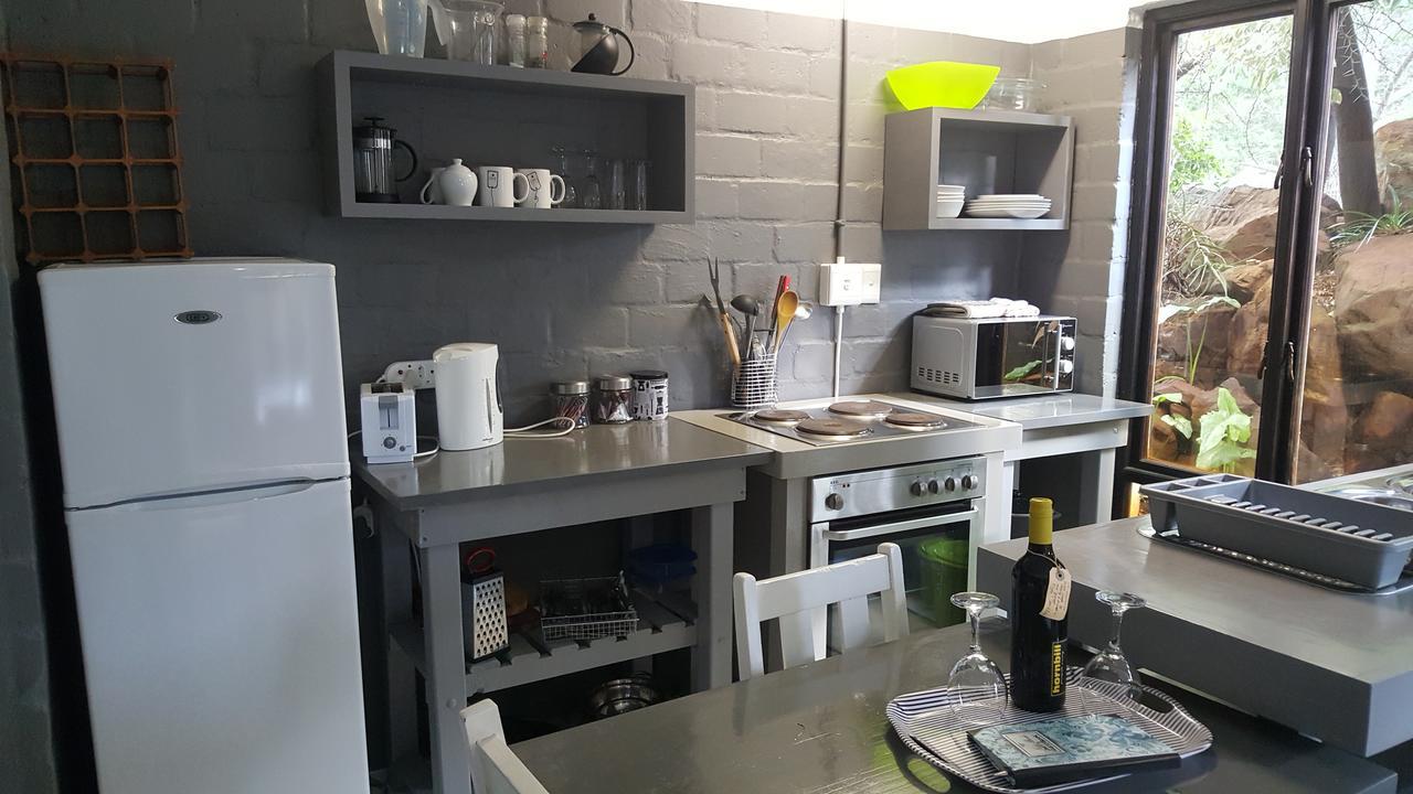 Hornbill House Self Catering Accommodation Hermanus Exterior photo